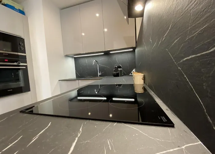 Grand Palais Ant1308