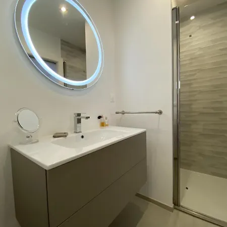 Grand Palais Ant1308 Appartement *